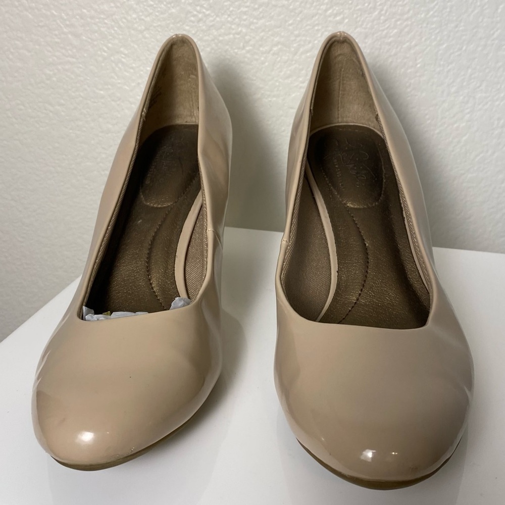 Gently Worn Lifestride Soft System Parigi Pump in Taupe Glory Size 8 - Picture 2 of 13